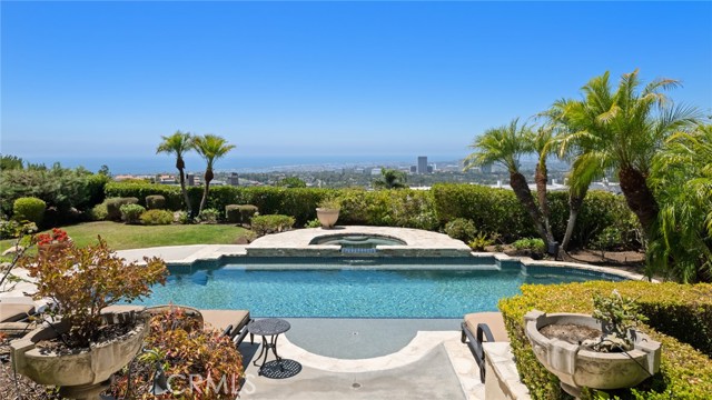 MLS #OC25166655 image #1