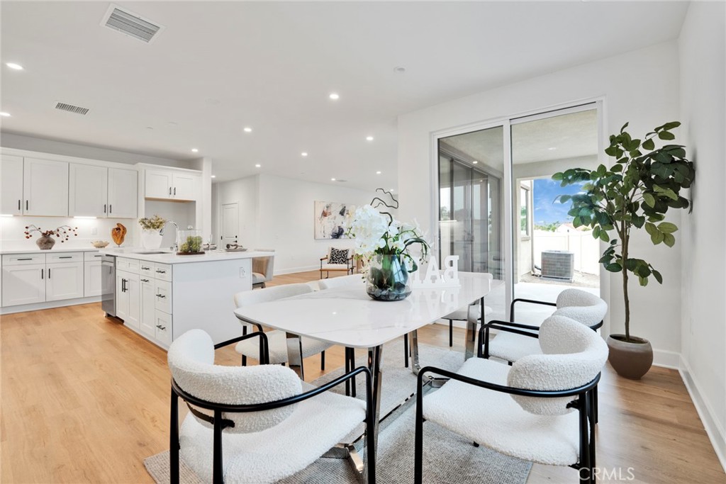 MLS #OC25166671 image #11