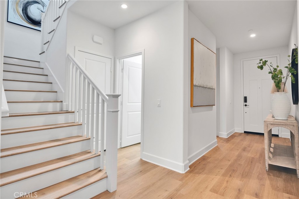 MLS #OC25166671 image #5