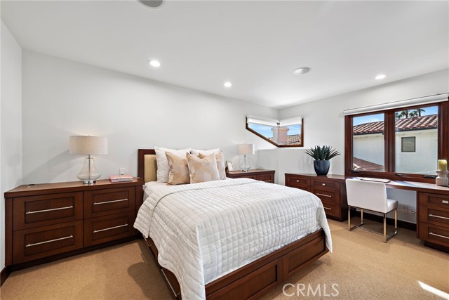 MLS #OC25166730 image #30