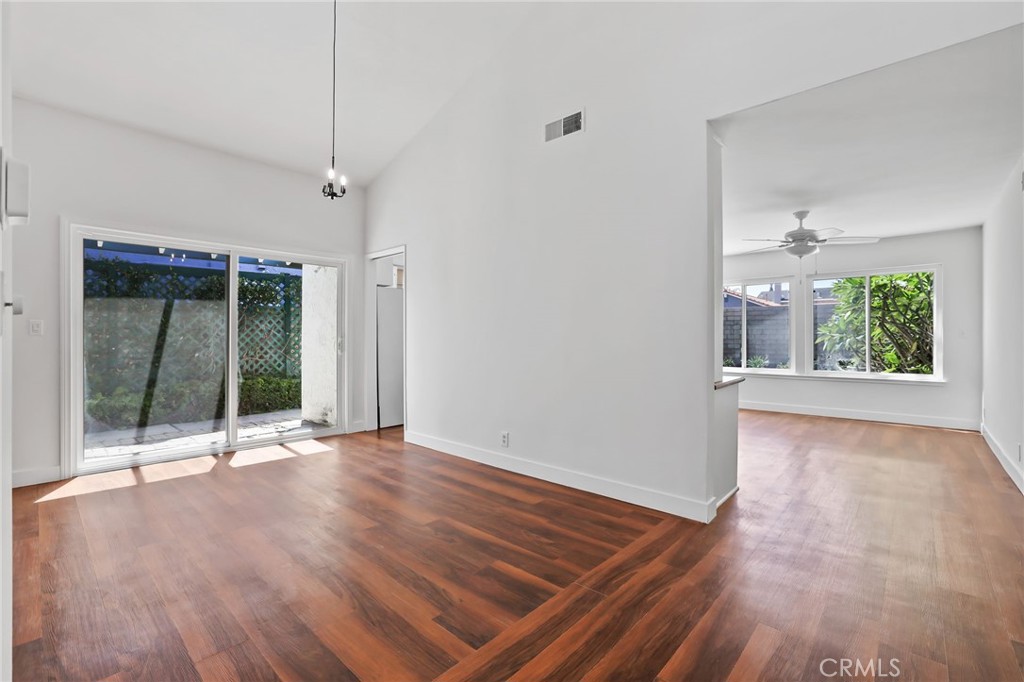 MLS #OC25167014 image #12