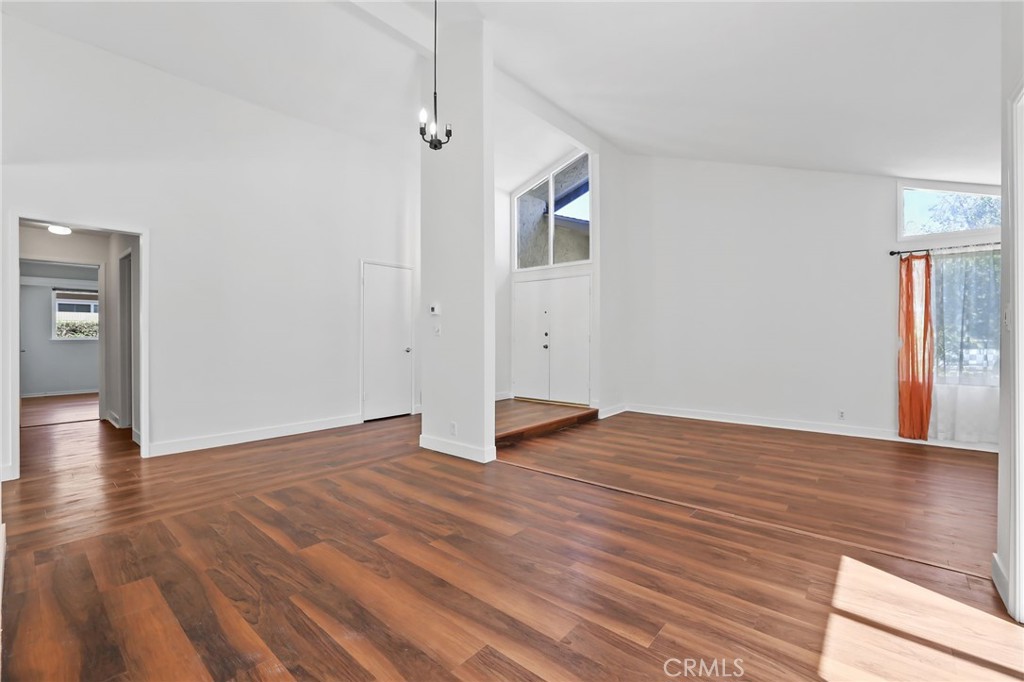 MLS #OC25167014 image #13