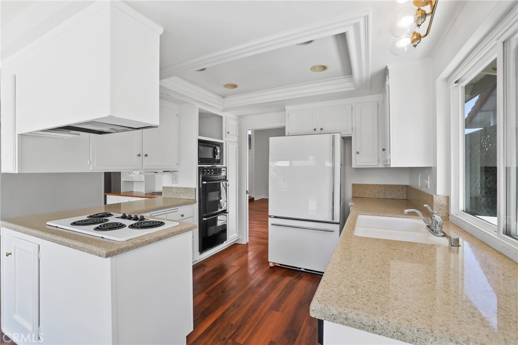 MLS #OC25167014 image #23