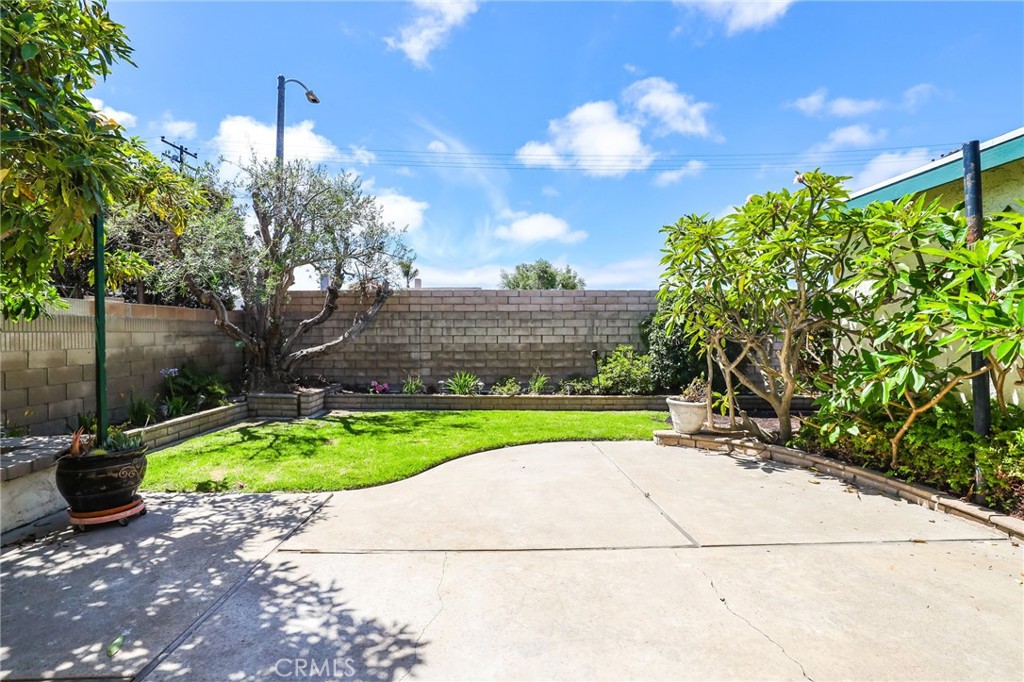 MLS #OC25167014 image #40