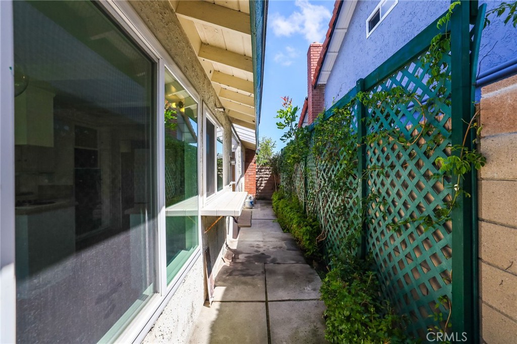 MLS #OC25167014 image #48