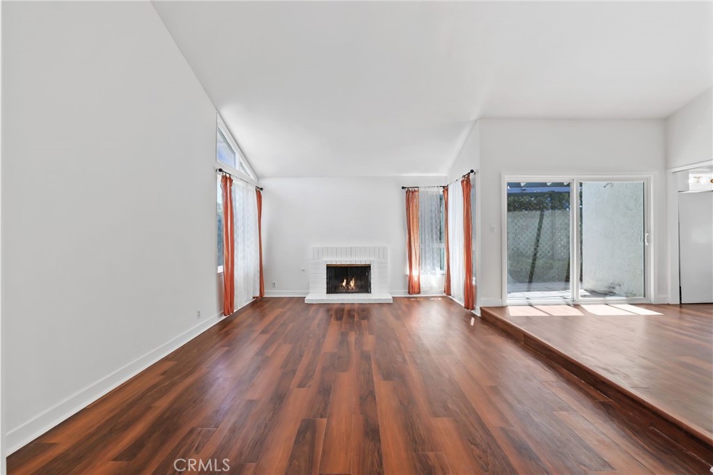 MLS #OC25167014 image #9