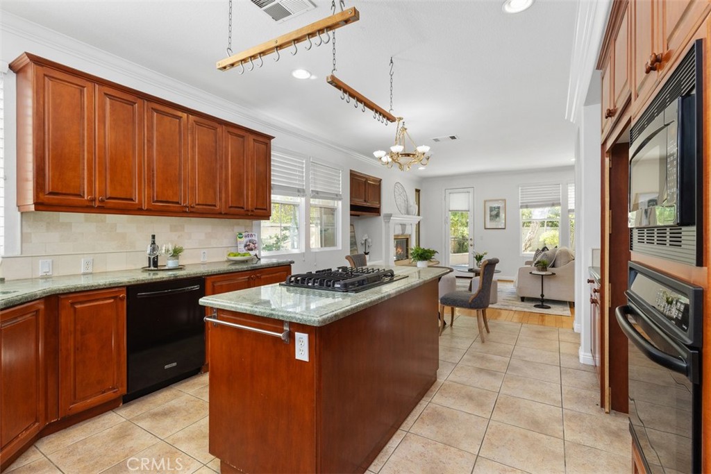 MLS #OC25167133 image #19