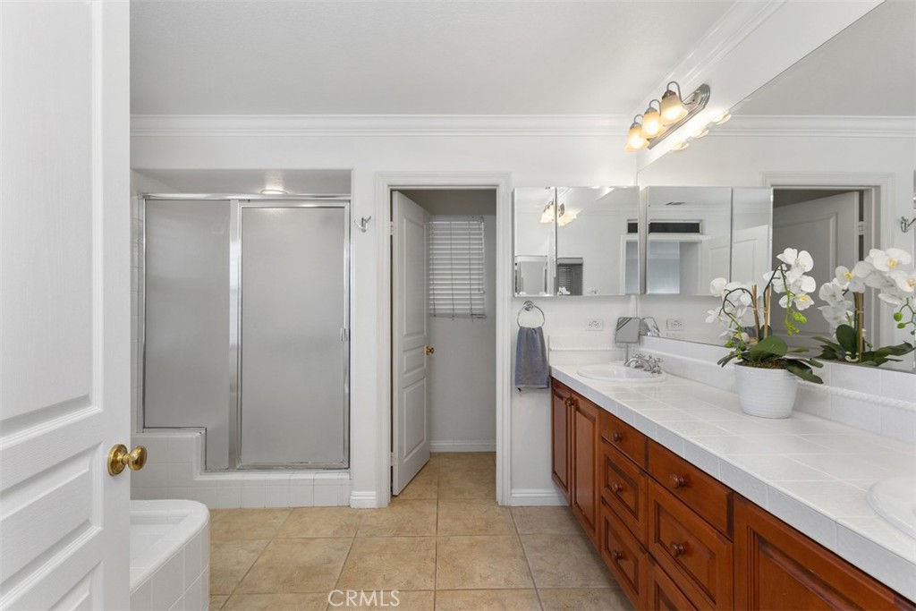 MLS #OC25167133 image #25