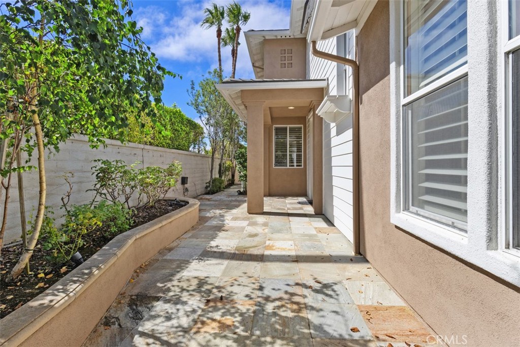 MLS #OC25167133 image #5