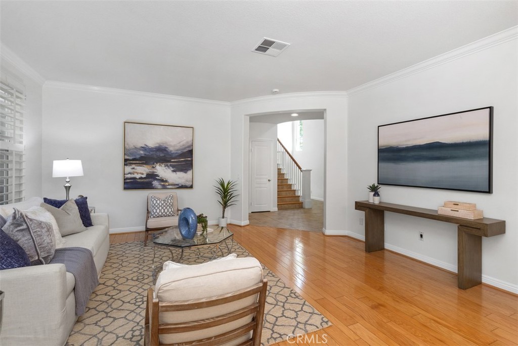 MLS #OC25167133 image #9