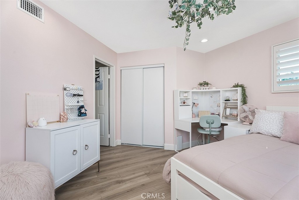 MLS #OC25167183 image #18