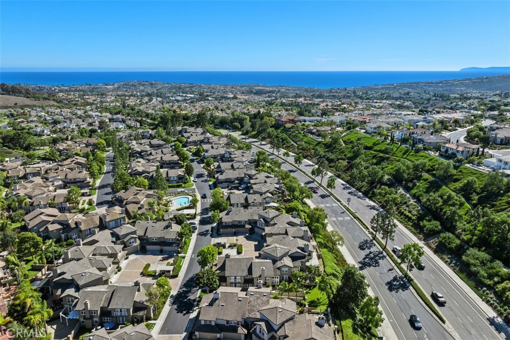 MLS #OC25167183 image #28