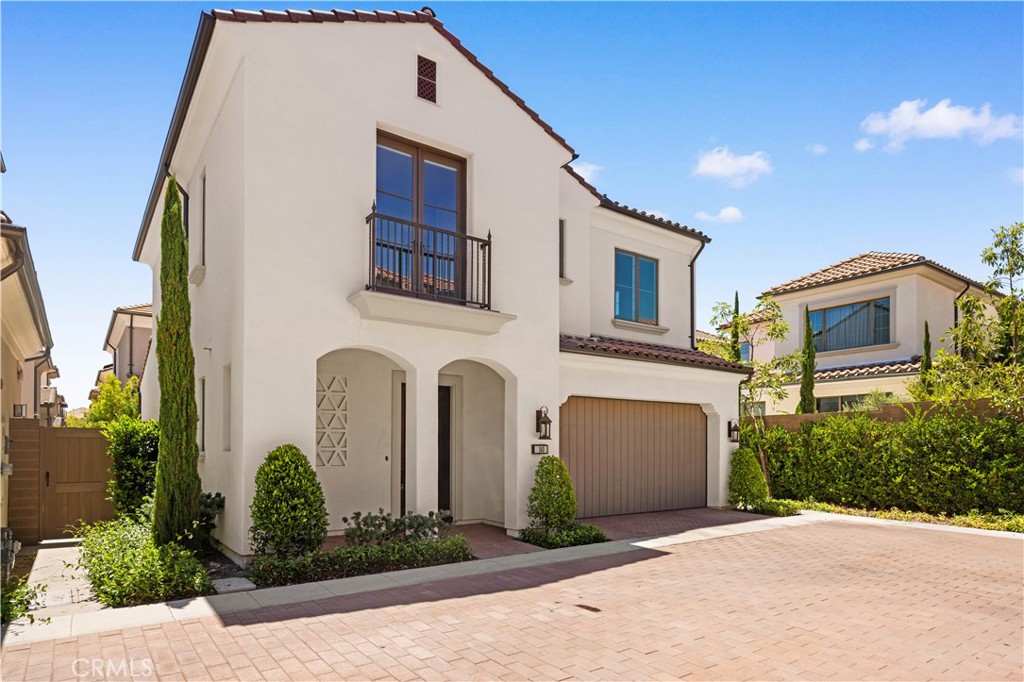 MLS #OC25167398 image #1