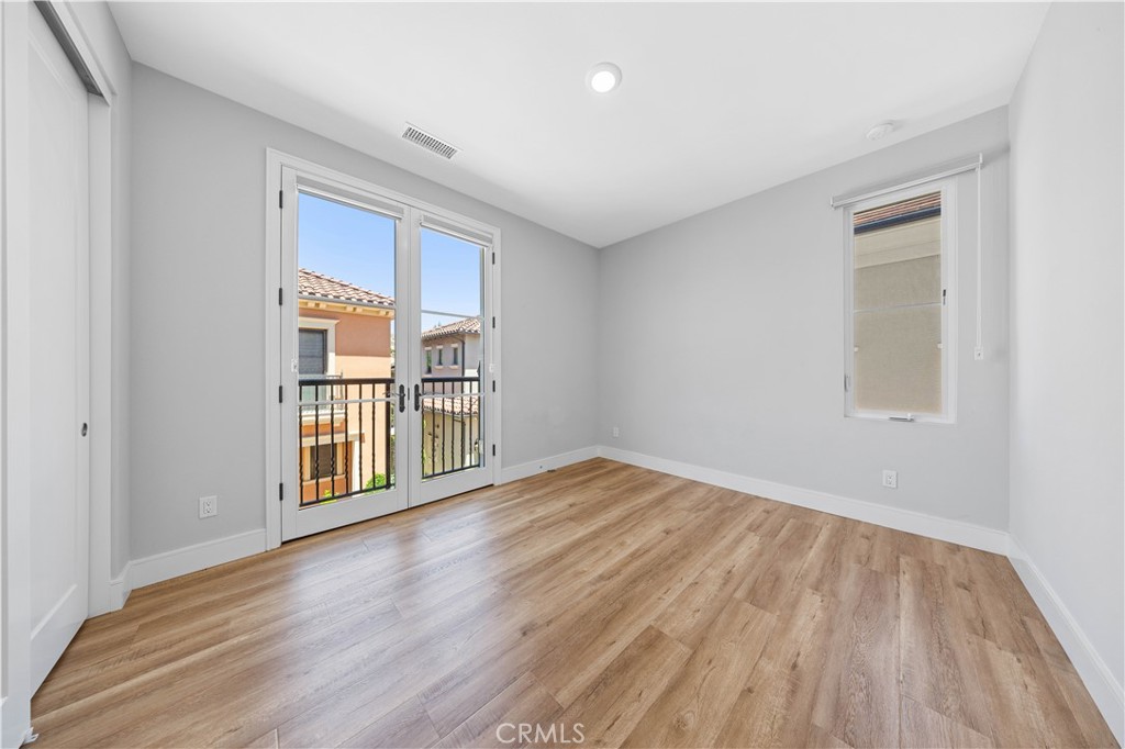 MLS #OC25167398 image #22