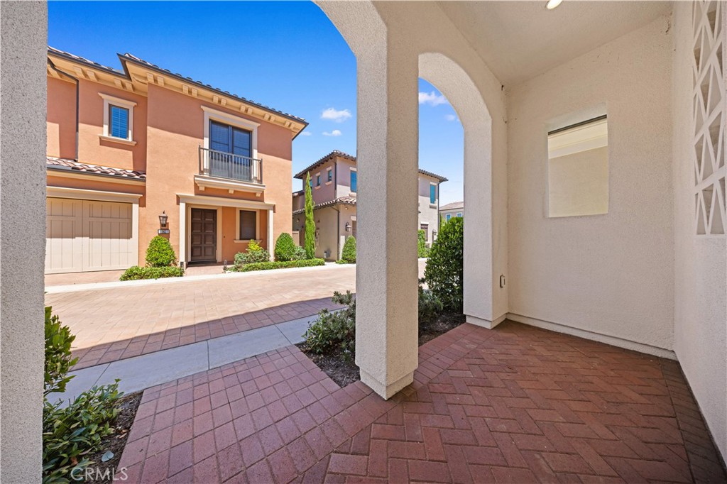 MLS #OC25167398 image #3