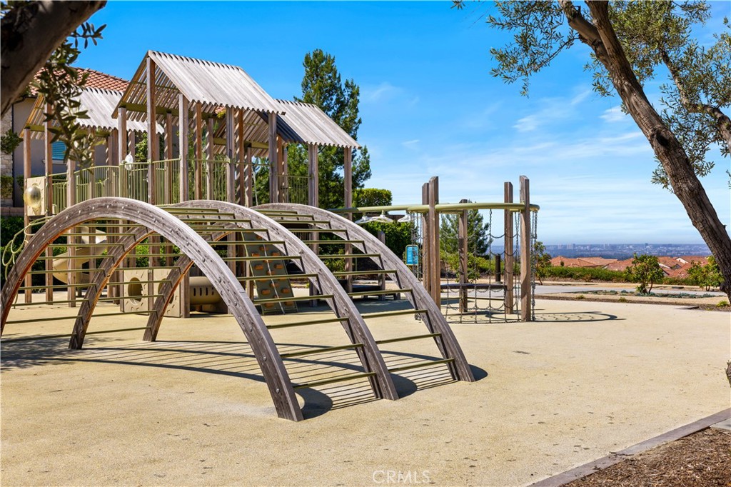 MLS #OC25167398 image #51