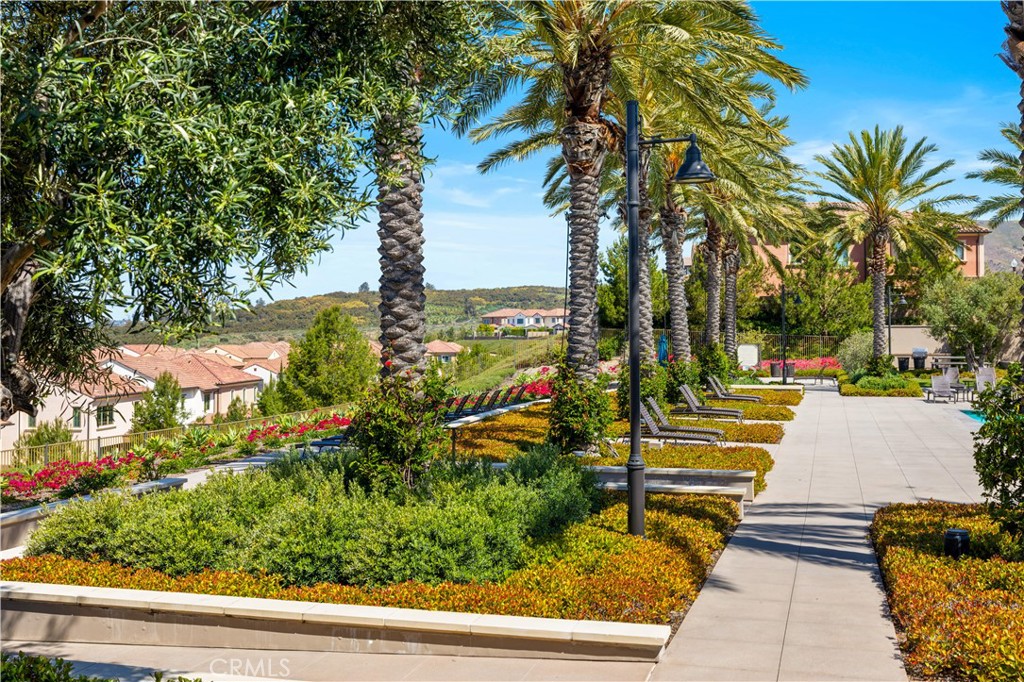 MLS #OC25167398 image #54