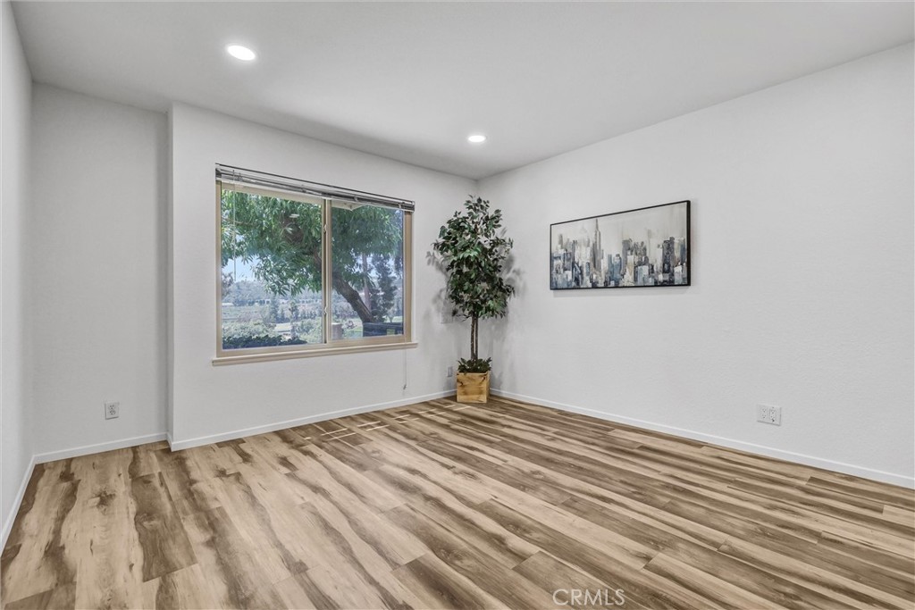 MLS #OC25167471 image #13