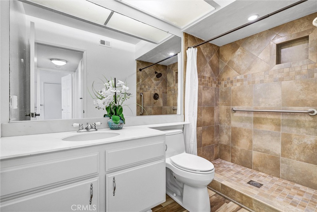 MLS #OC25167471 image #14