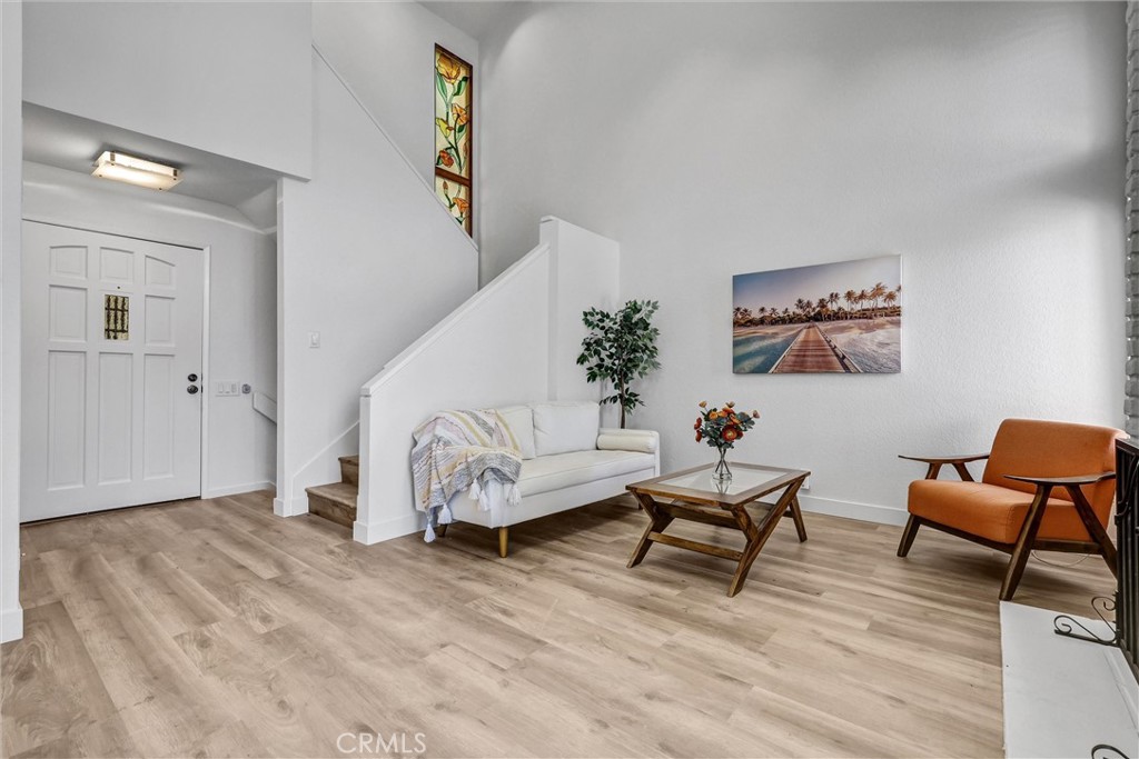 MLS #OC25167471 image #2