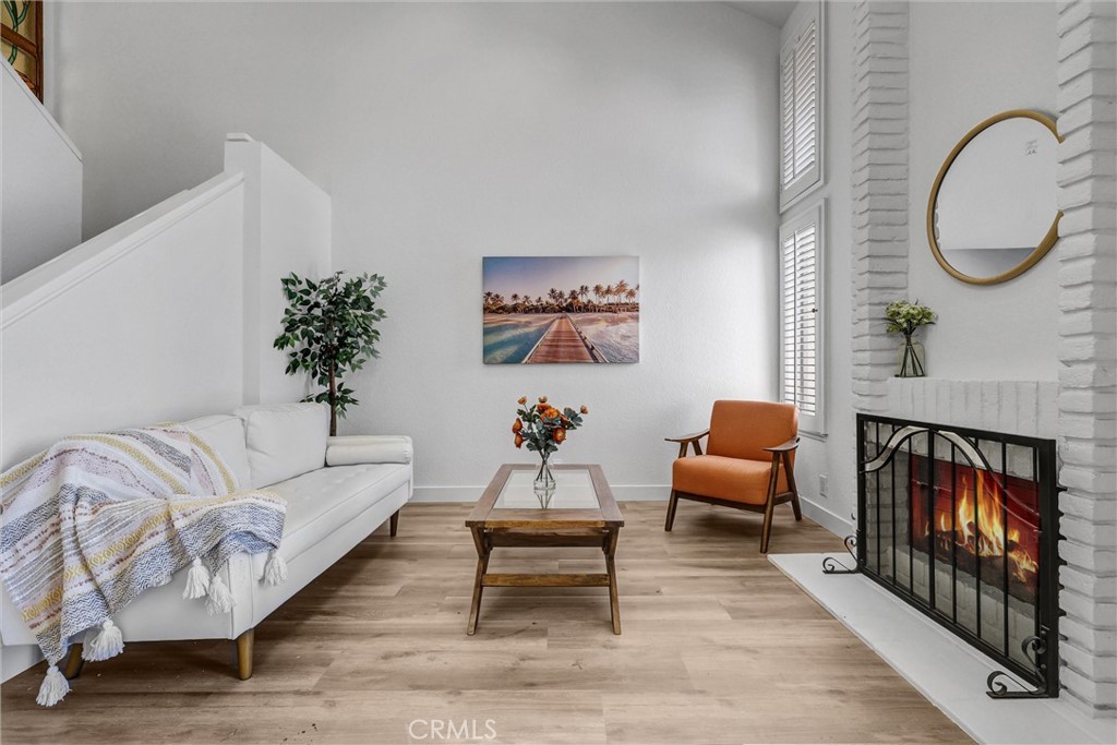 MLS #OC25167471 image #3