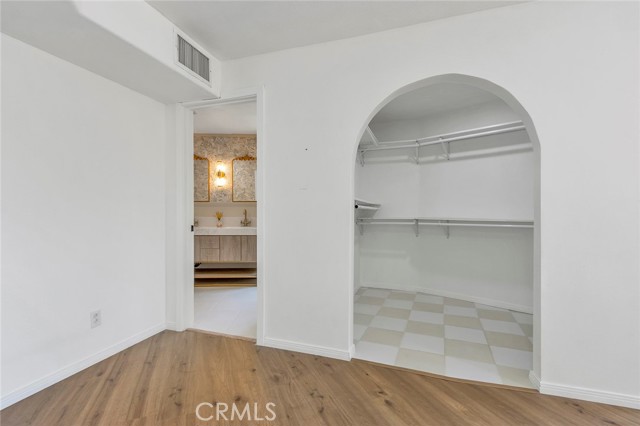 MLS #OC25167534 image #16