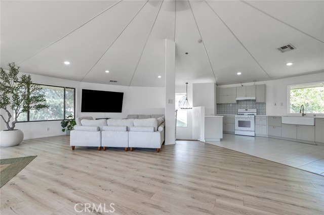 MLS #OC25167534 image #21