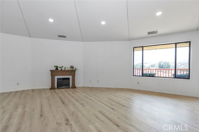 MLS #OC25167534 image #27