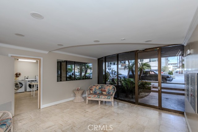 MLS #OC25167570 image #1