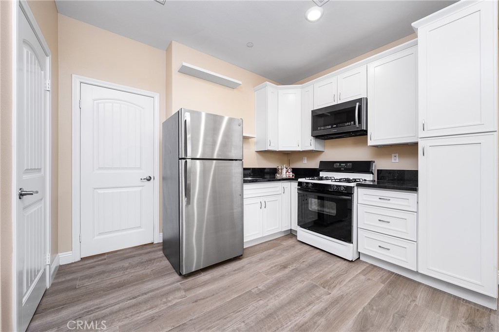 MLS #OC25167721 image #19