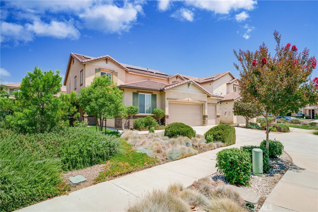 MLS #OC25167721 image #2