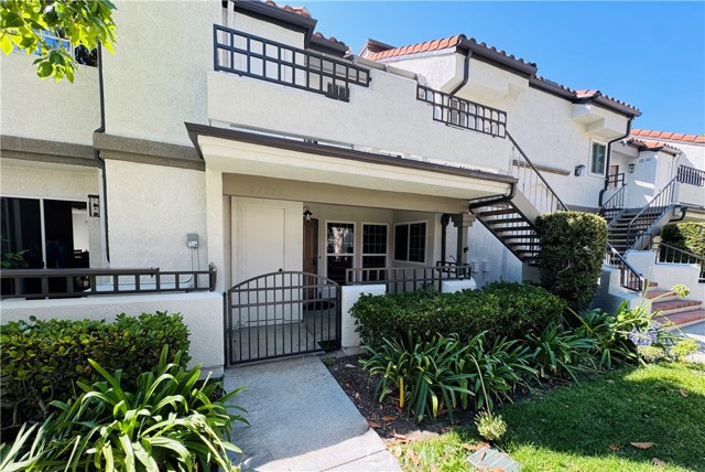 MLS #OC25167823 image #0