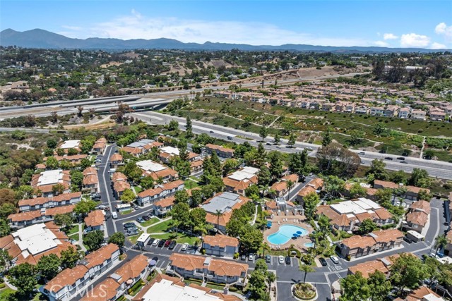 MLS #OC25167823 image #32