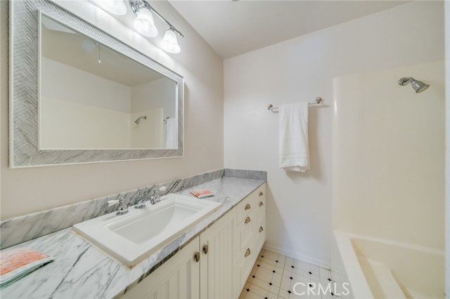 MLS #OC25167956 image #18