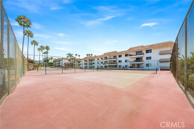 MLS #OC25167956 image #24