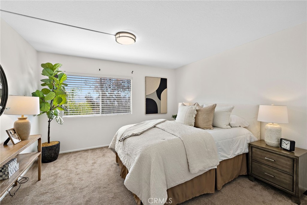 MLS #OC25167985 image #19