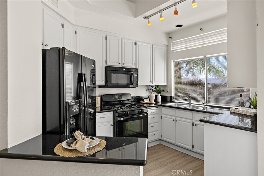 MLS #OC25167985 image #23