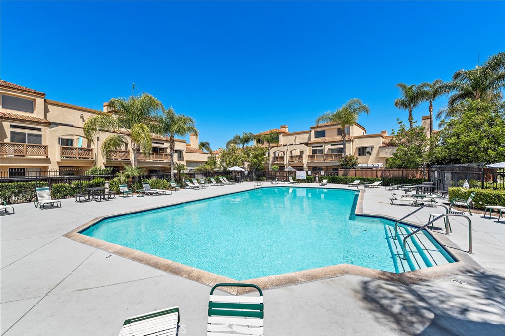 MLS #OC25167985 image #28