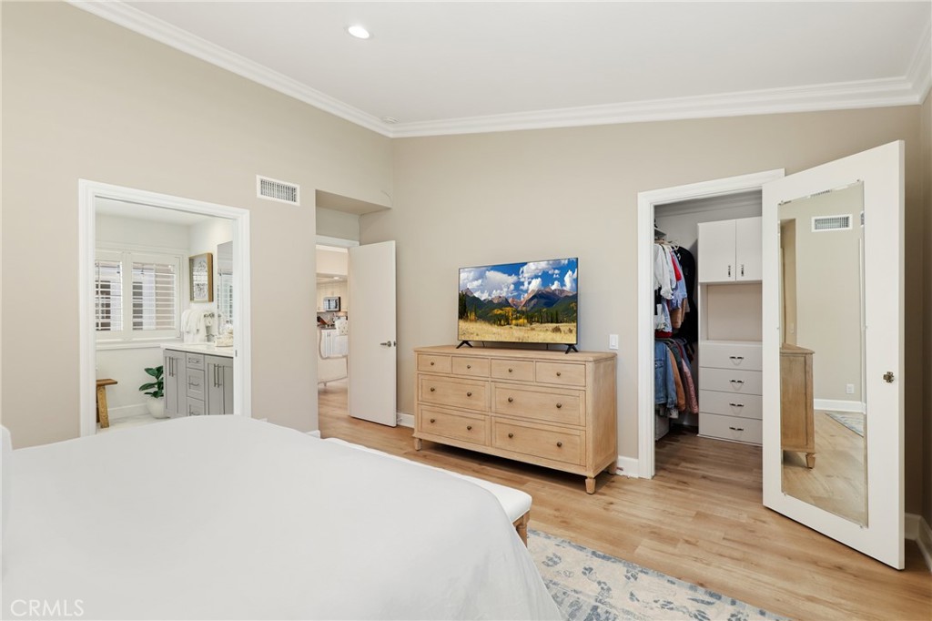 MLS #OC25168024 image #15