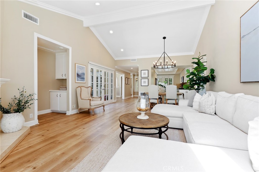 MLS #OC25168024 image #2