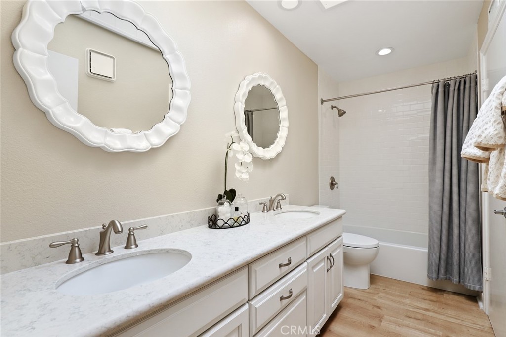 MLS #OC25168024 image #20