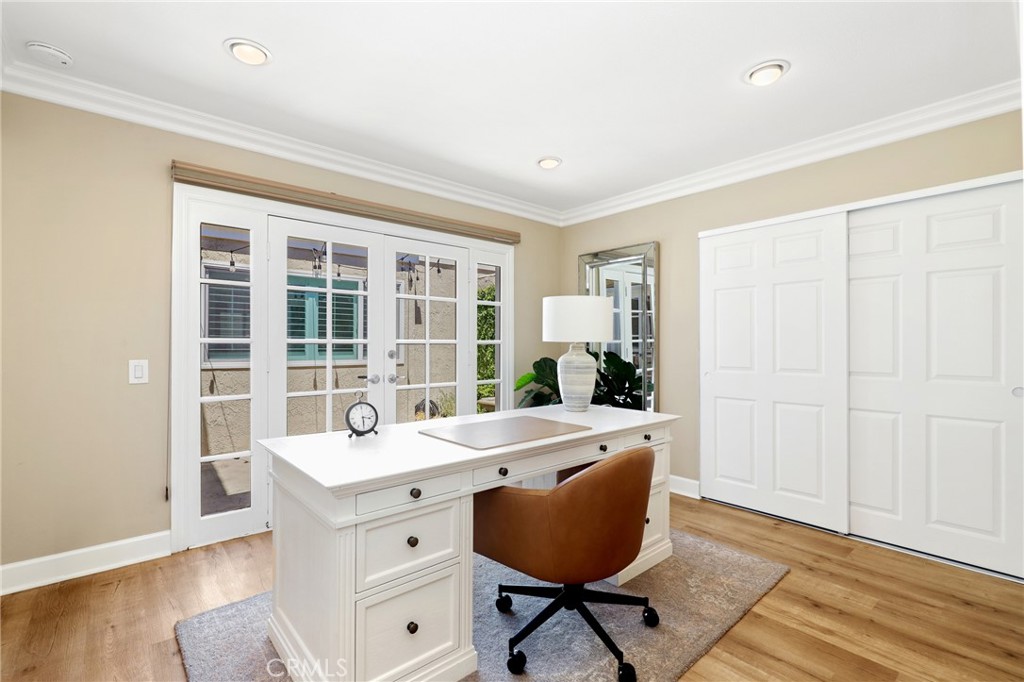 MLS #OC25168024 image #24