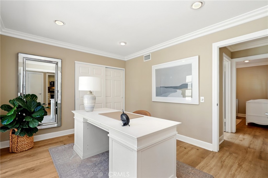 MLS #OC25168024 image #25