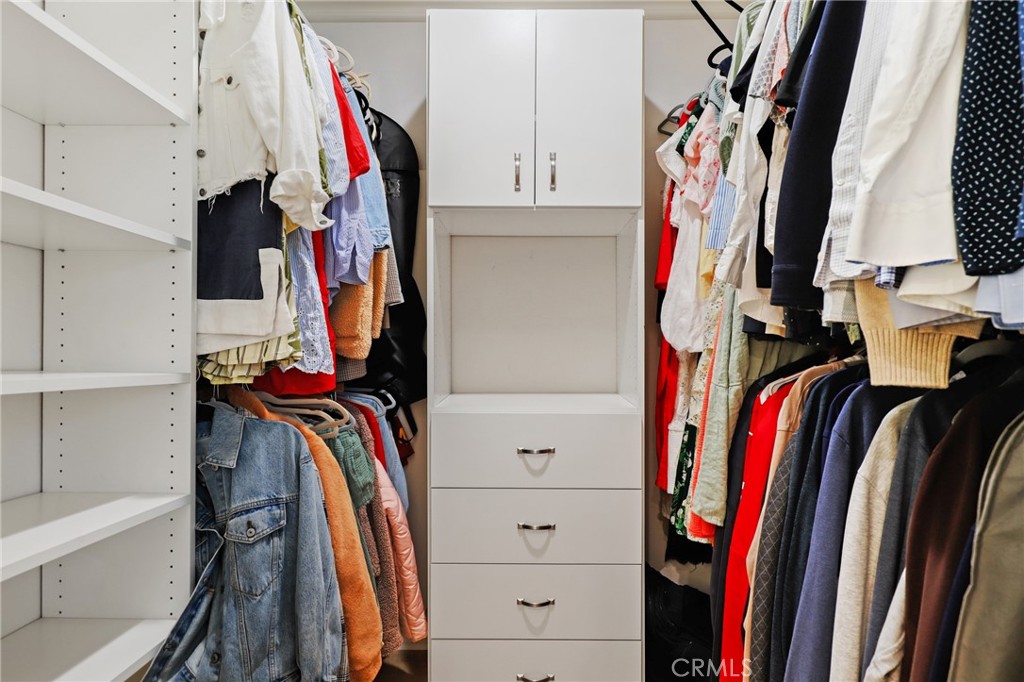 MLS #OC25168024 image #27