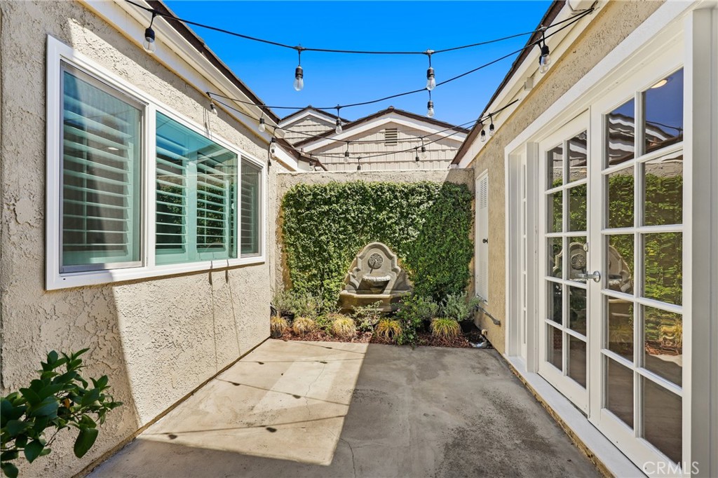 MLS #OC25168024 image #32