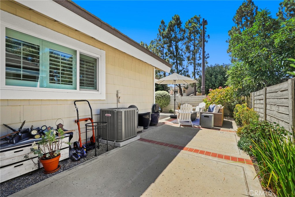 MLS #OC25168024 image #37