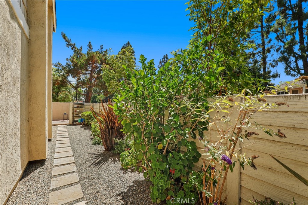 MLS #OC25168024 image #38