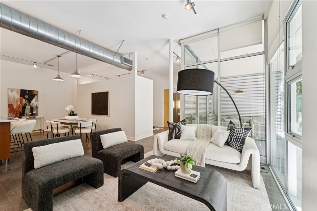 MLS #OC25168105 image #19