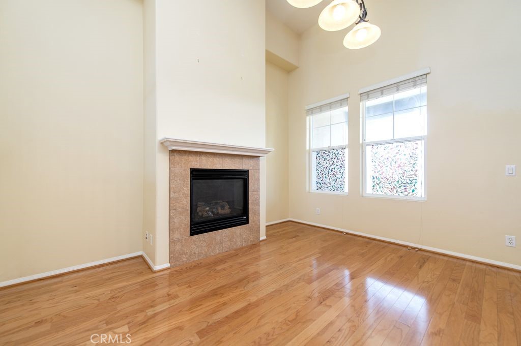 MLS #OC25168259 image #4