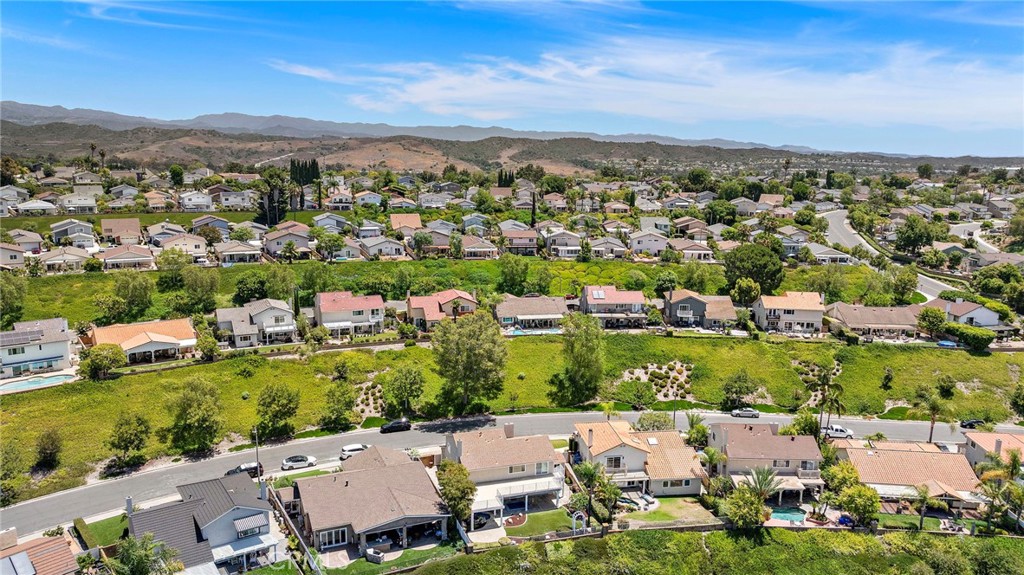 MLS #OC25168286 image #11